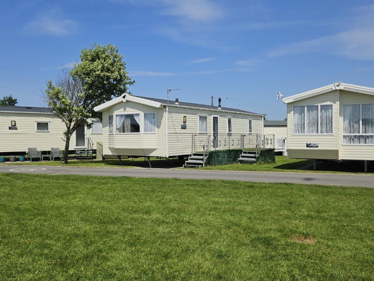 Villa 6 Berth On John Fowlers à Berrow Extérieur photo